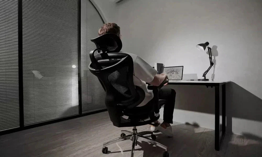 Which Chair Actually ‘Disappears’ So I Can Focus?