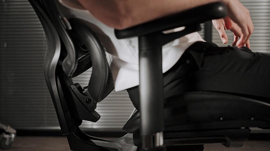 Does an ergonomic office chair with lumbar support really benefit
