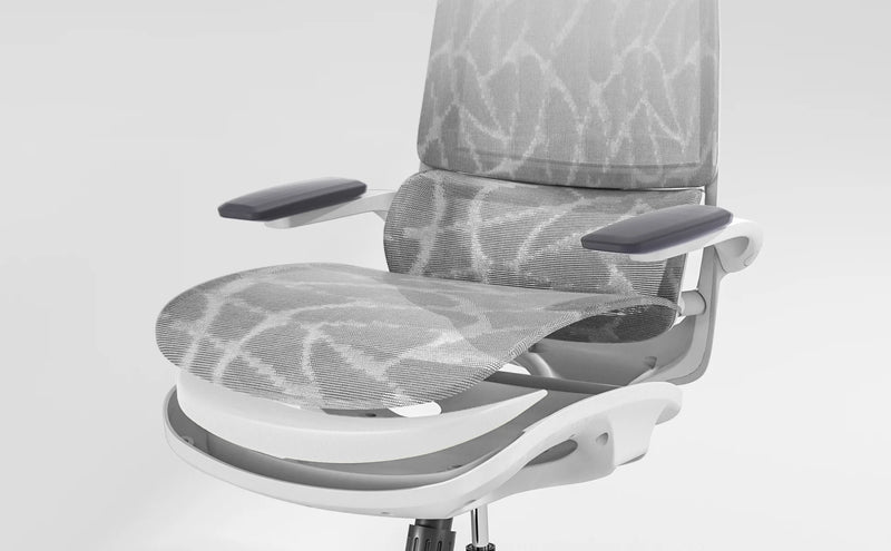 Mesh back office chair for small frames