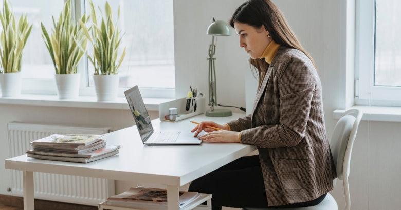 Is It Better To Sit High Or Low In An Office Chair?