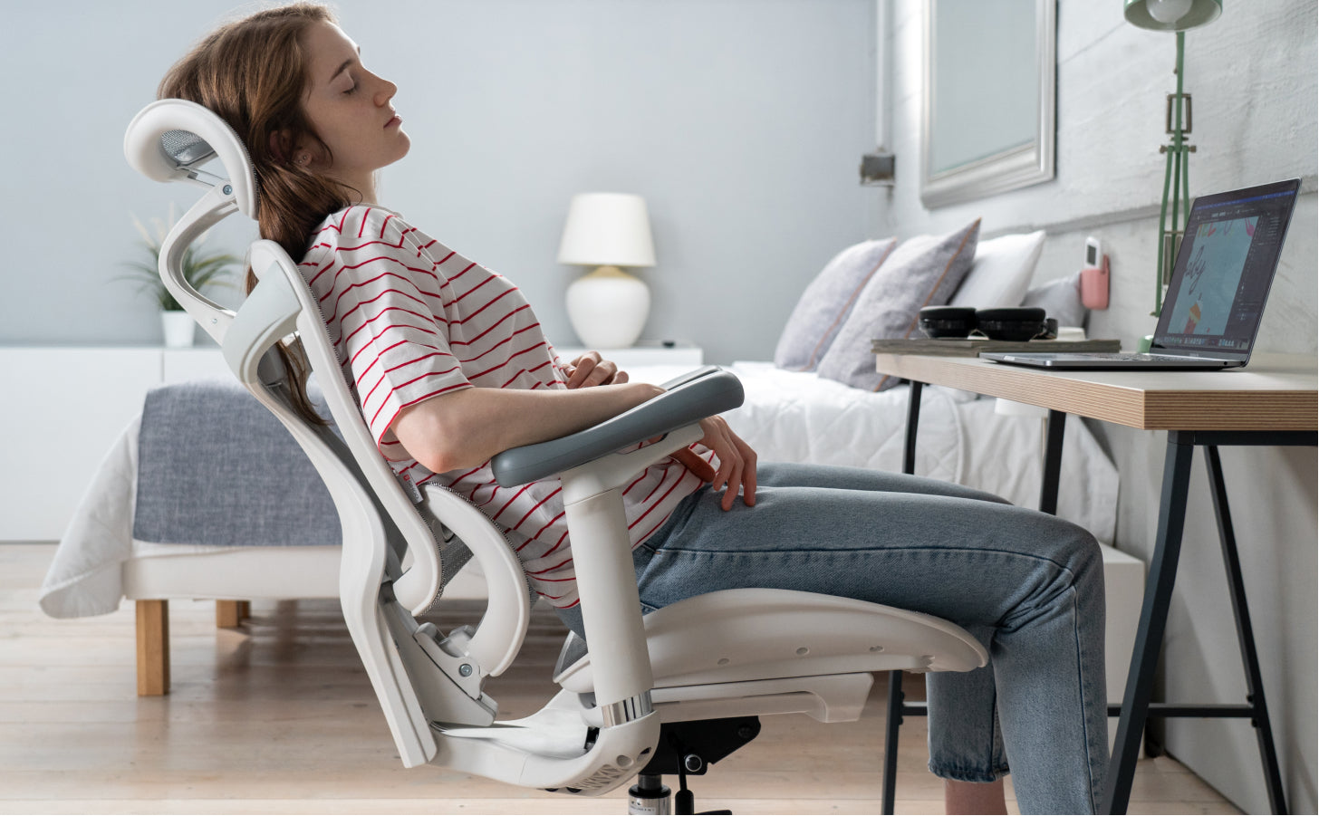 Boost Productivity with the Sihoo Doro C300 Ergonomic Chair