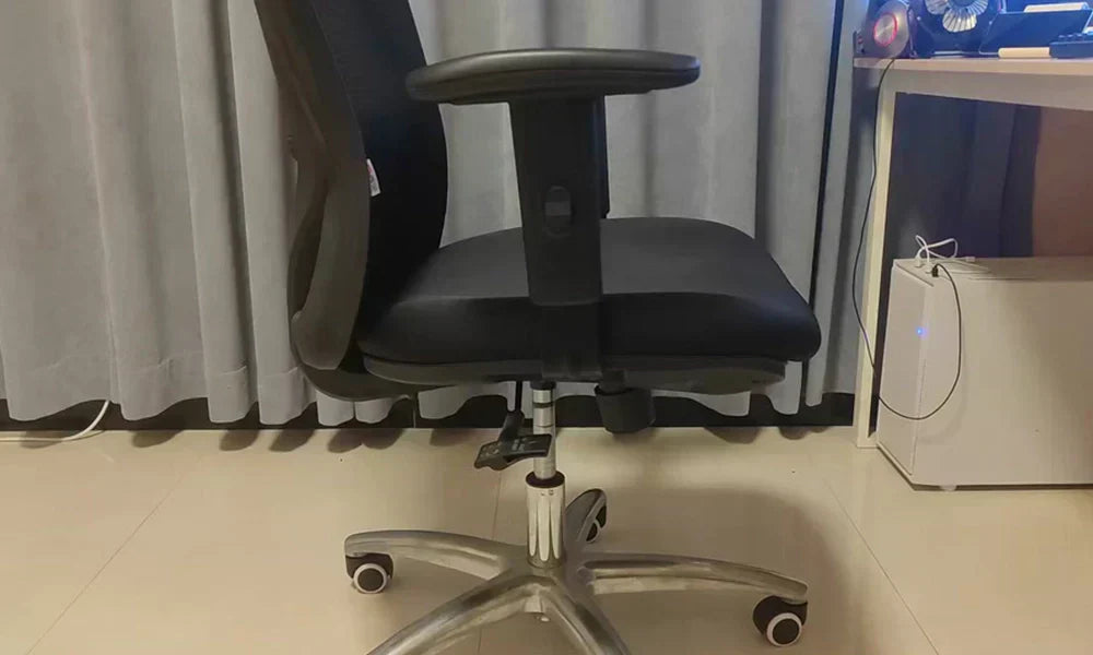Office Chair Seat Cracked: Any Way to Fix or Replace It?