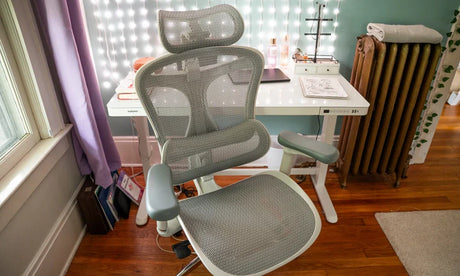 What Is the Best Sitting Position in the Office to Avoid Back Pain?
