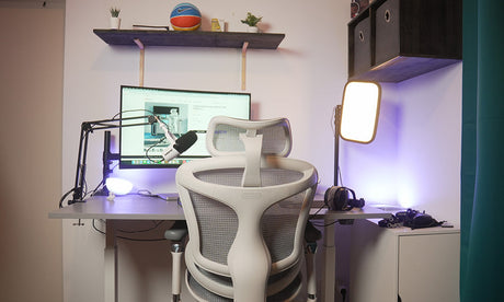 Why an Ergonomic Office Chair with Footrest Is Perfect for Small Apartments