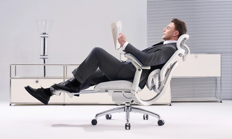 Moves With You. Stays Aligned.