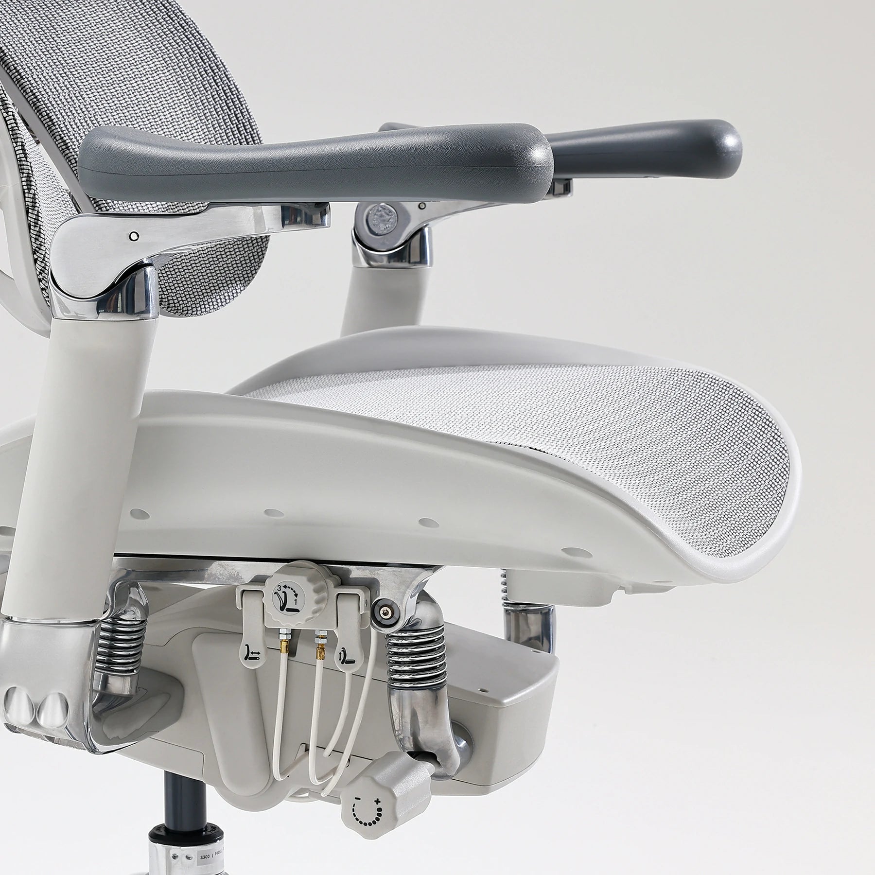Sihoo Doro S300 "Gravity-Defying" Ergonomic Chair
