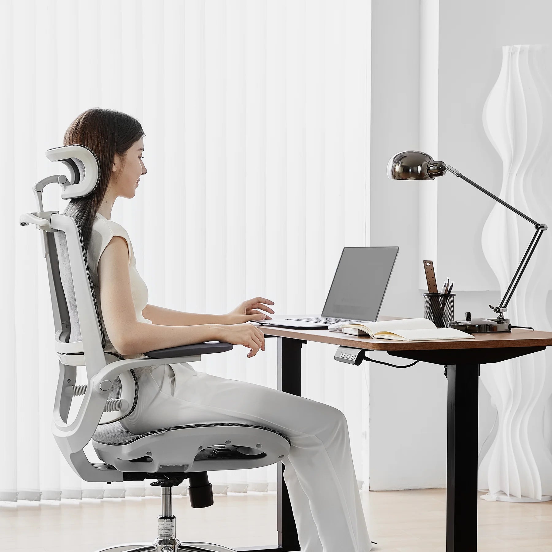 M59AS Ergonomic Office Chair with Dual-Section Backrest